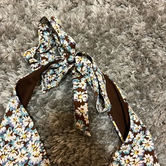 Pacsun Halter Top - Picture 2 of 5